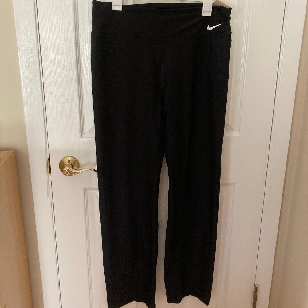 Nike Black Straight-Leg Performance Pants L/XL)